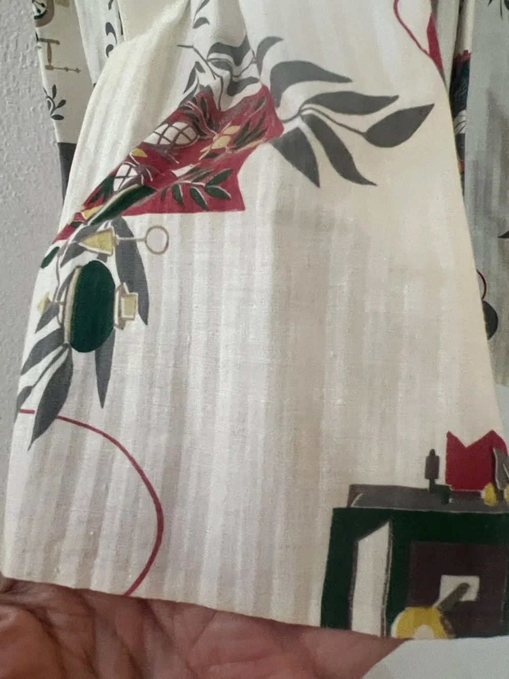Vintage 50’s handmade full gathered waist apron the pattern is fabulous, decor